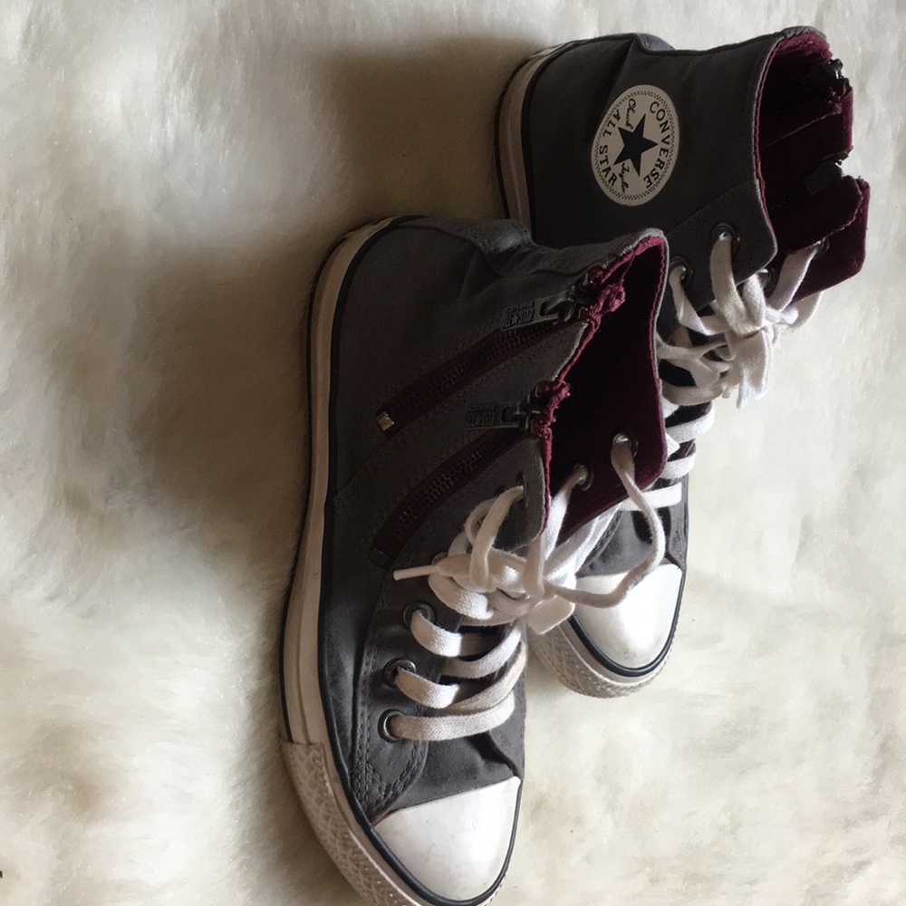 Converse || grey high tops